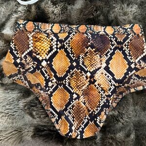 Rolling Brand Alpha Hot Pants.